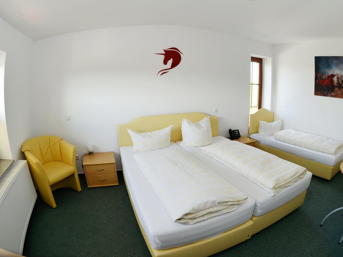 Hotel Duren ภายนอก รูปภาพ